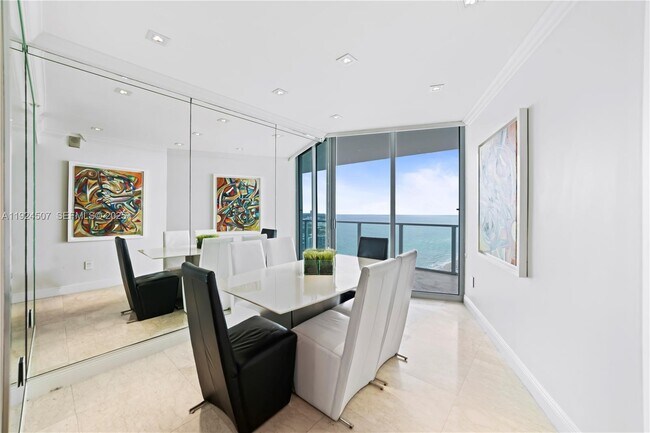 Building Photo - 3101 S Ocean Dr