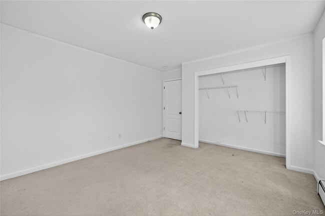 Building Photo - 1281 NY-208