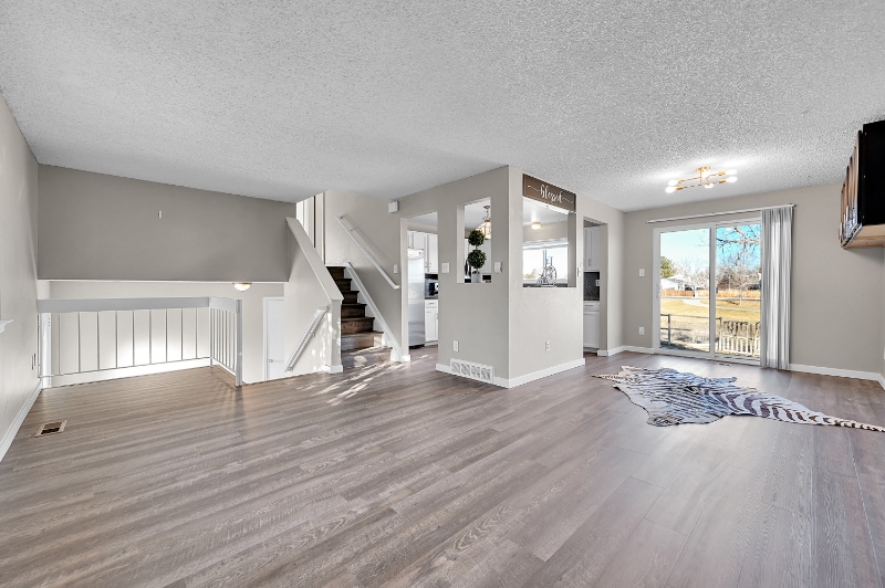 Building Photo - 4385 E 123rd Ave