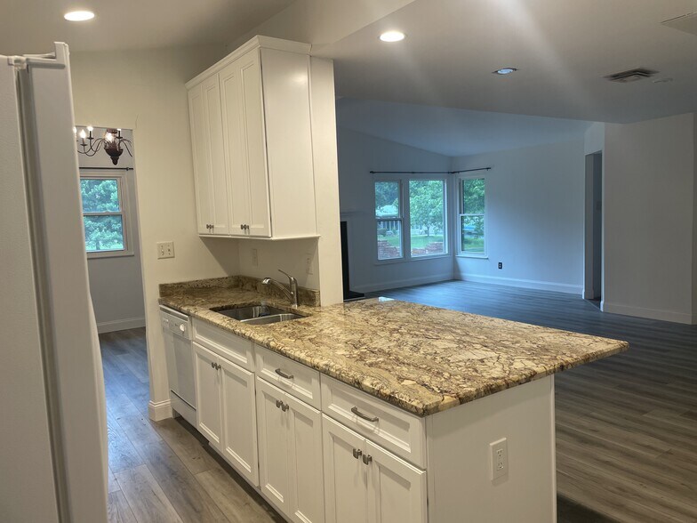 Building Photo - 2526 Trossock Ln