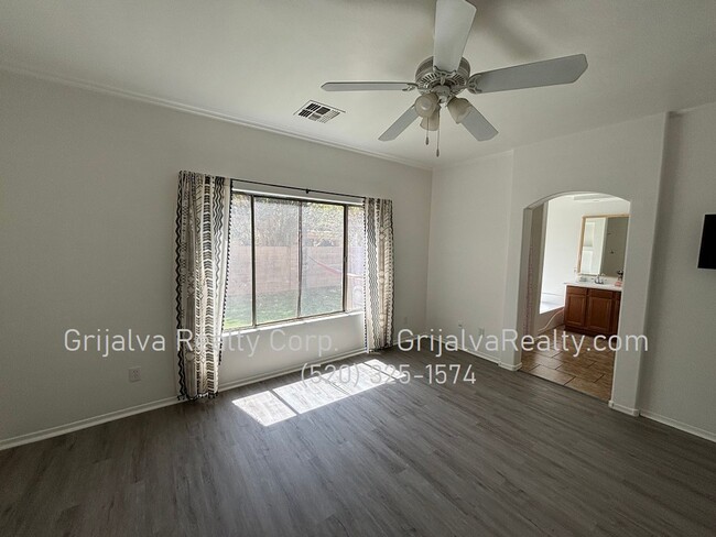 Building Photo - Charming 4-Bedroom, 2 Bath Rancho Sahuarit...