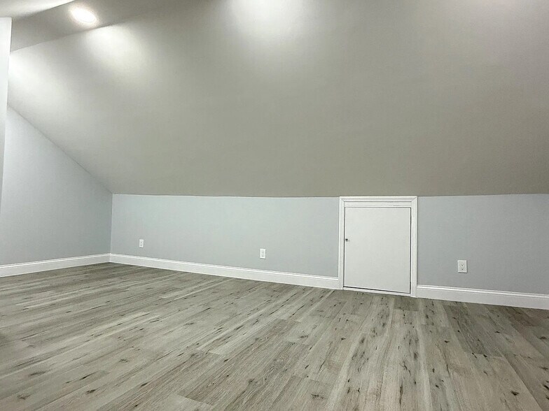 Building Photo - 20709 34th Ave