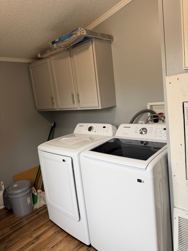 Building Photo - 411 Brogden St