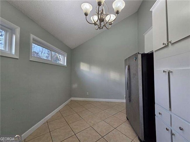 Building Photo - 3288 Timber Bluff Dr NE