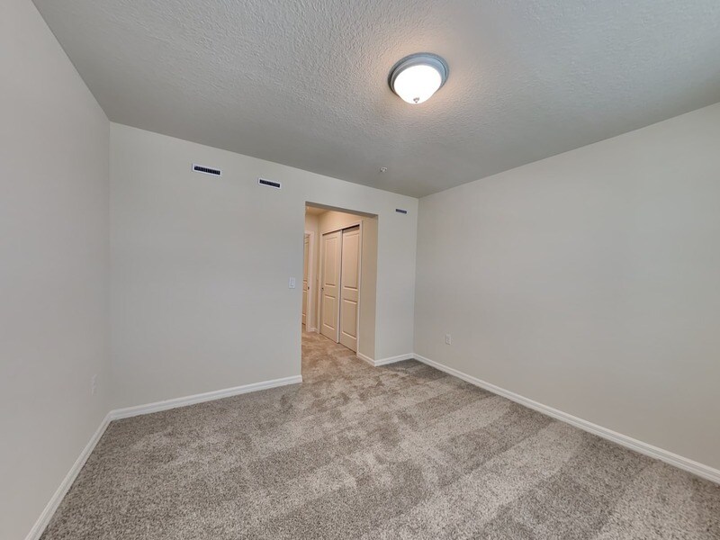 Building Photo - 3109 Emerald Acrs Ln