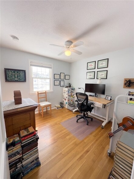 Building Photo - 14 Pocahontas Dr