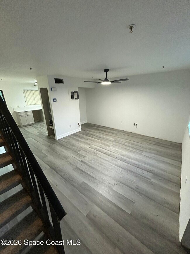 Building Photo - 7801 Maplewood Dr