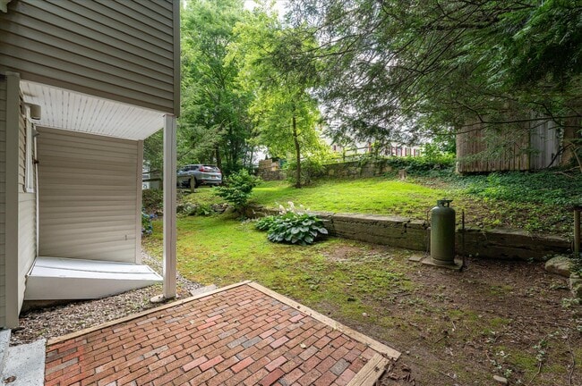 Building Photo - 2 Congdon Ln