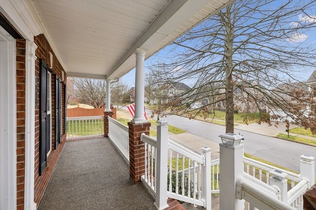 Building Photo - Located in the highly desirable McKays Mill community in Franklin, TN