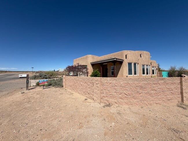 Building Photo - 4 Bedroom Single Story Custom Home Available In Rio Rancho Near Unser Blvd SE & Westside Blvd SE!