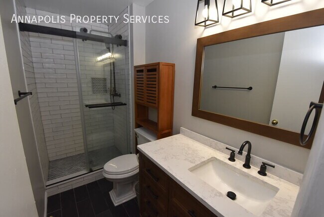Building Photo - 518 Bay Dale Ct