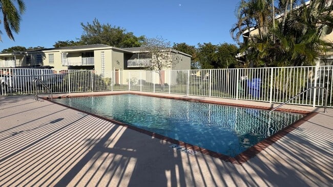 Building Photo - 5811 NW 57th Ave