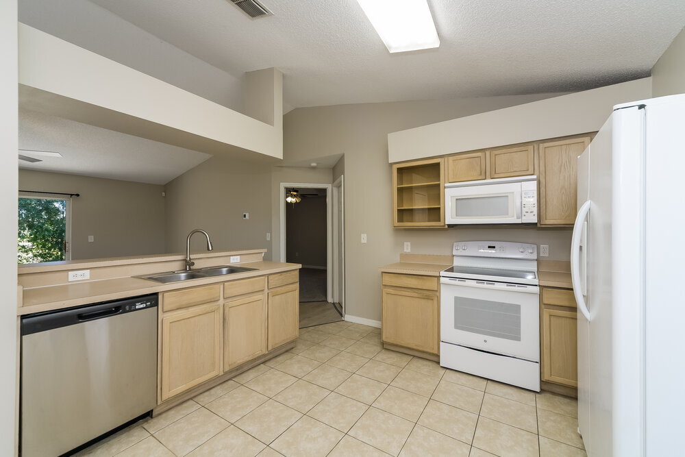 Building Photo - 745 Briargrove Ave