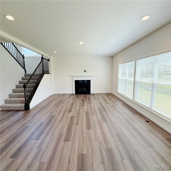 Building Photo - 934 Little Fieldstone Court
