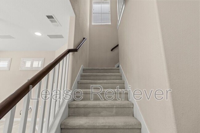 Building Photo - 2631 Clarita Dr