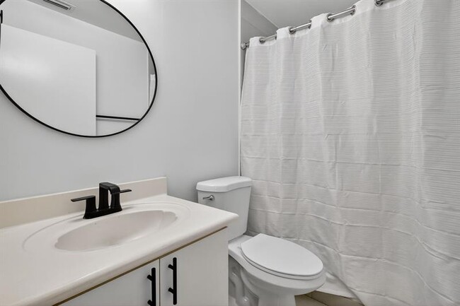 Building Photo - 6103 NW 116 Pl