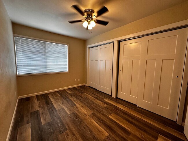 Building Photo - (WWA 5708) 1 bedroom/1 bathroom