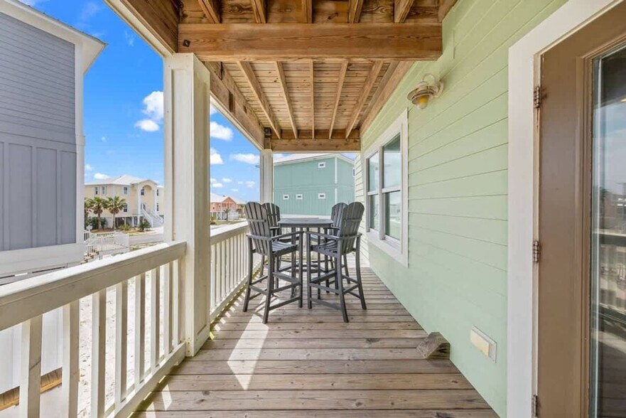 Building Photo - 6052 Sawgrass Cir