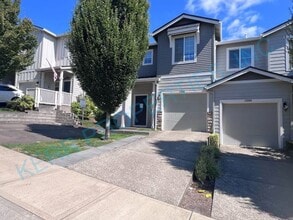 Building Photo - FREE RENT! Spacious 4-Bedroom Townhouse with 3.5 Baths in Prime Happy Valley Location – 2021 Sq F...