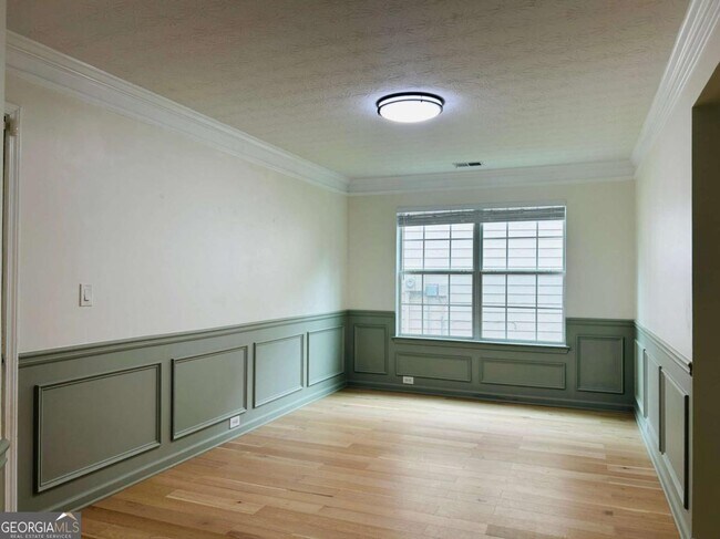Building Photo - 5 Stony Oak Dr