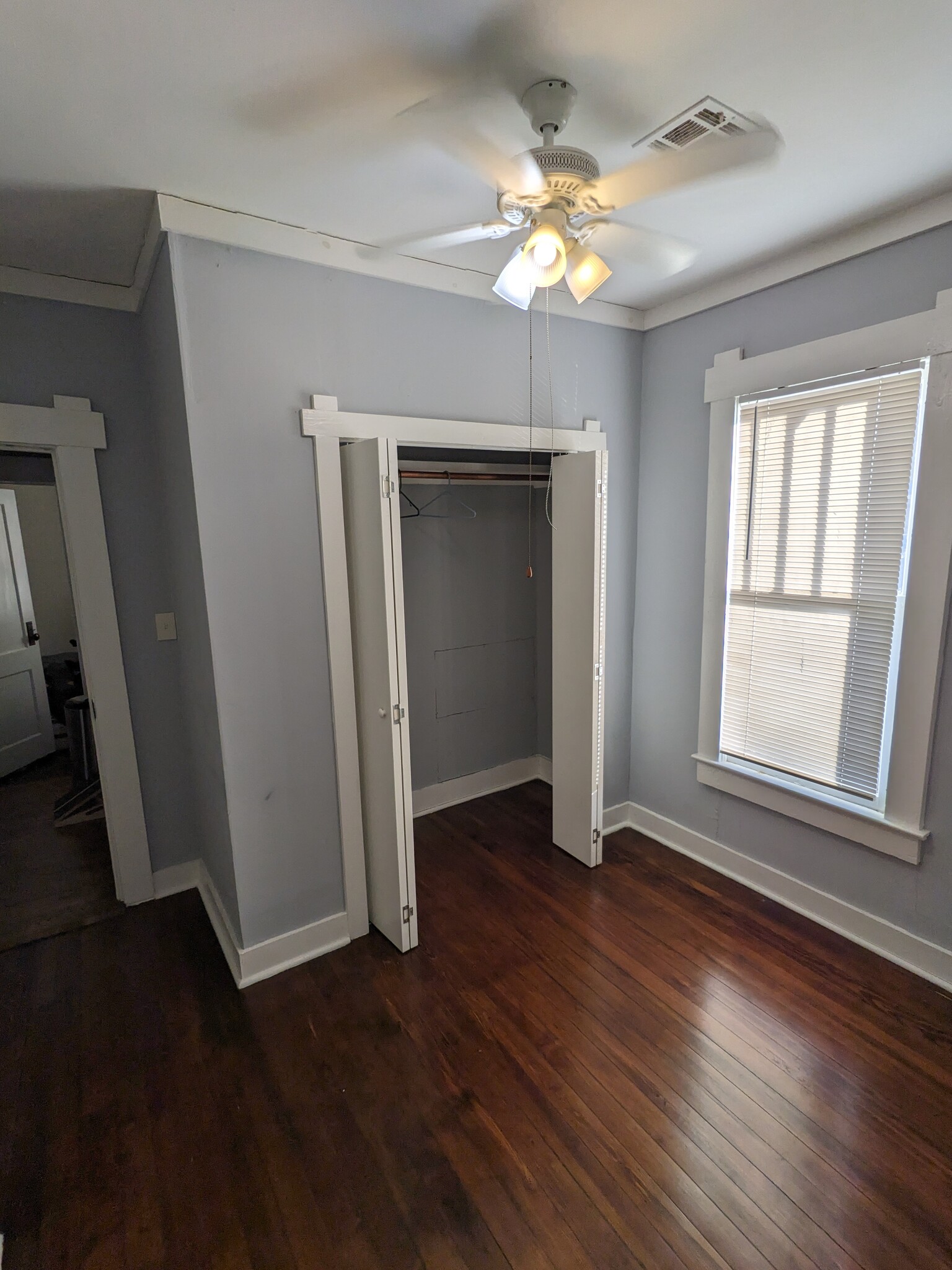 Building Photo - 515 S Wheeling Ave