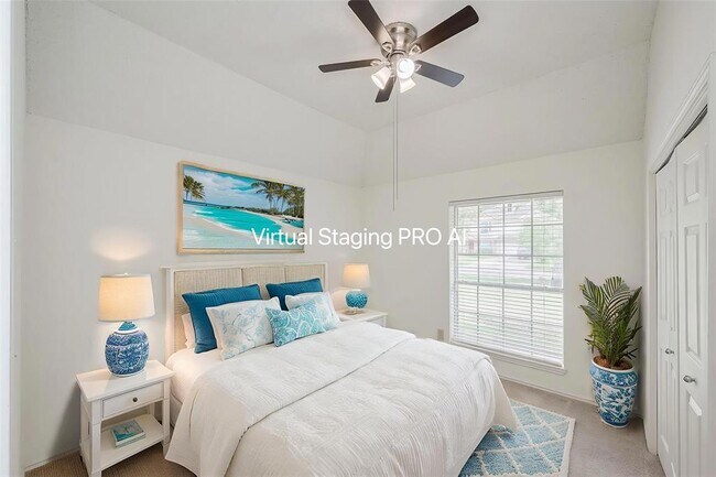 Building Photo - 2502 Knollbrook Ln