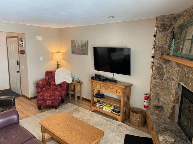 Building Photo - 35 Arapahoe Cir