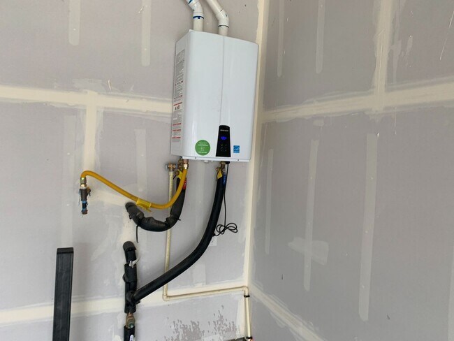 Building Photo - COMING SOON END OF FEB Salmon Creek Legacy Estates....  Front yard care provided - EZ 1/5 & 205 a...