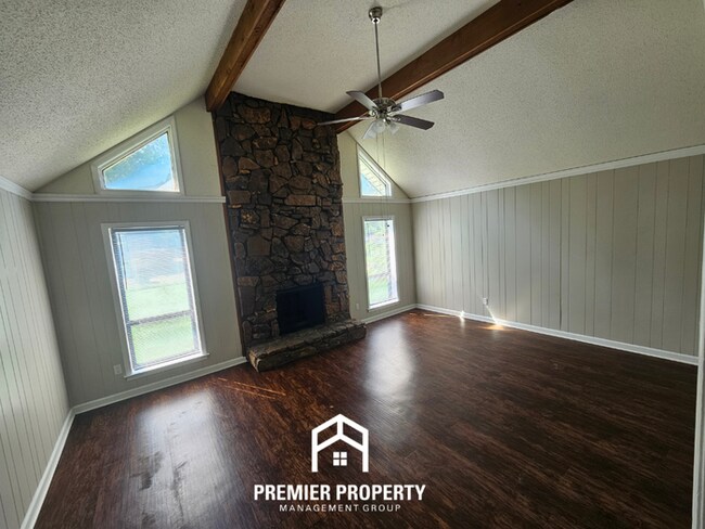 Building Photo - Stunning 3BR/2BA Home | 1,644 Sq Ft, Floor-to-Ceiling Stone Fireplace & High Ceilings