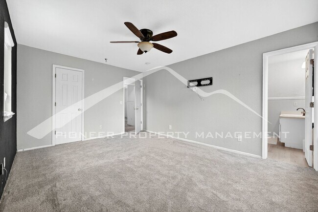 Building Photo - Spacious Home with Central AC and Gas Fire...