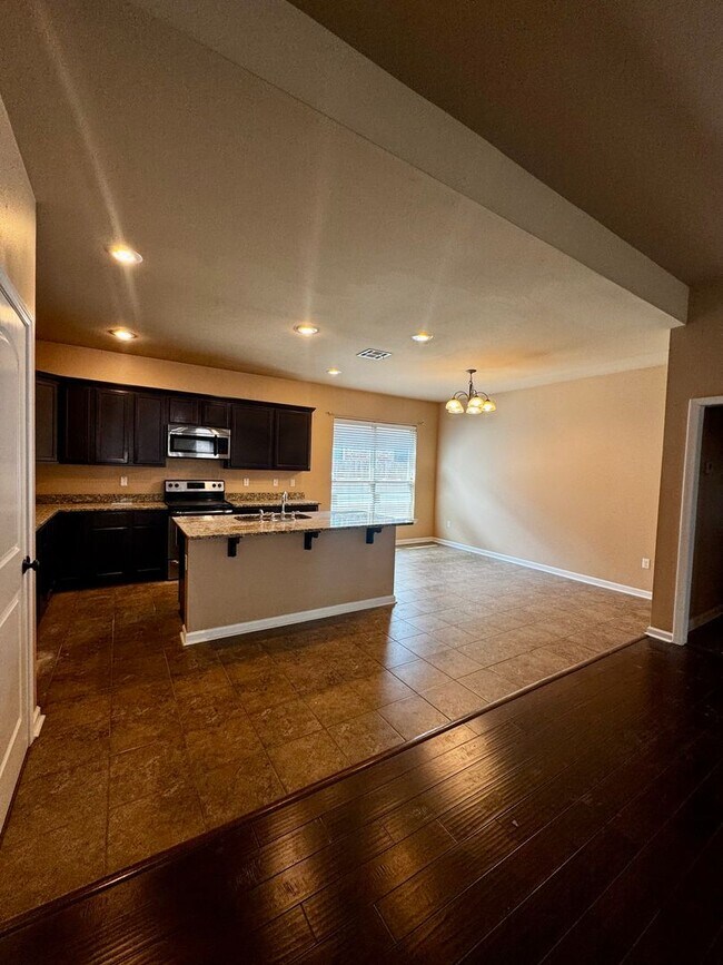 Building Photo - 3BD/2BA House for Lease in Magnolia Lakes - Close to LSU