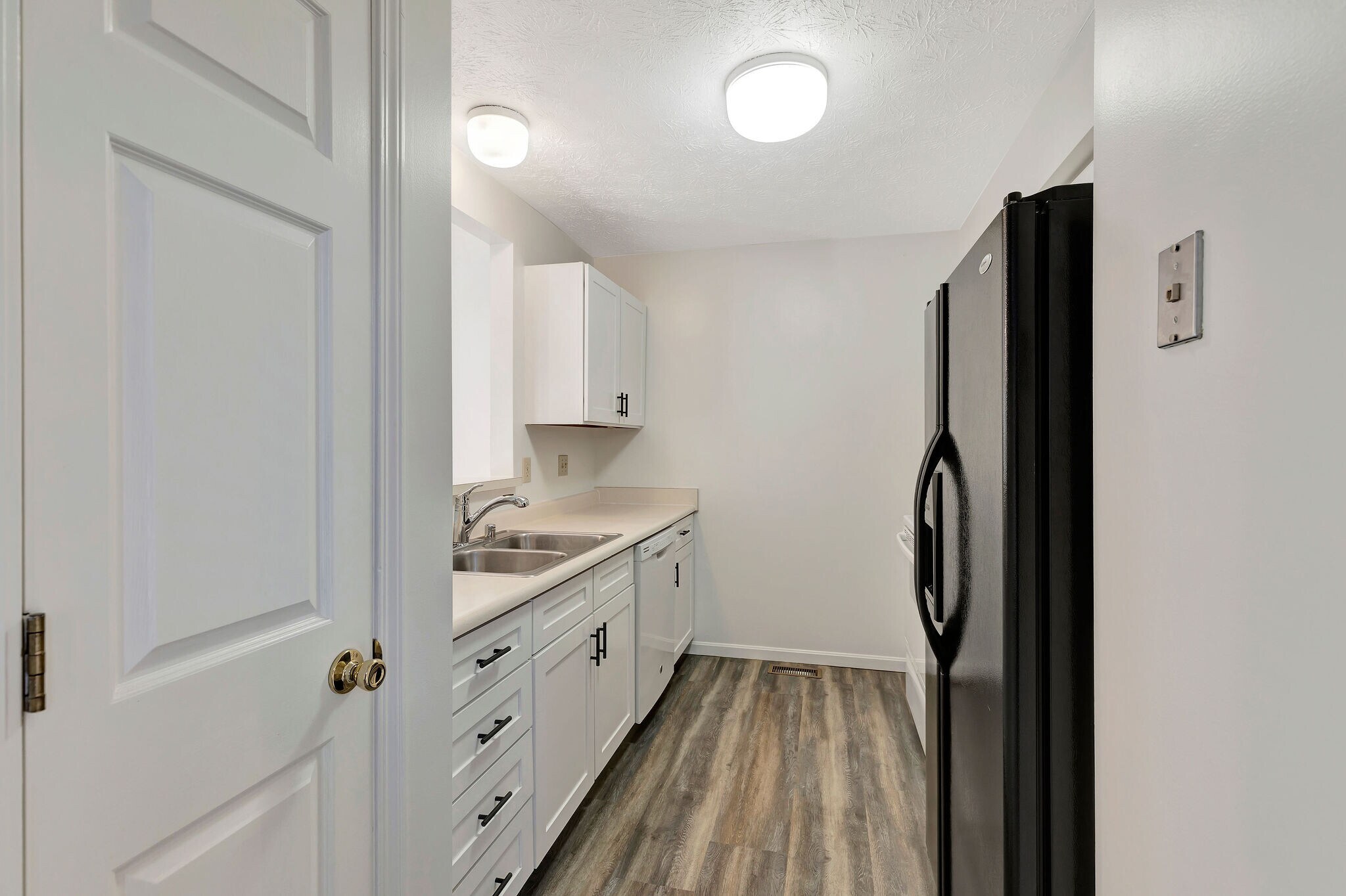 Building Photo - 206 Glenwood Ave