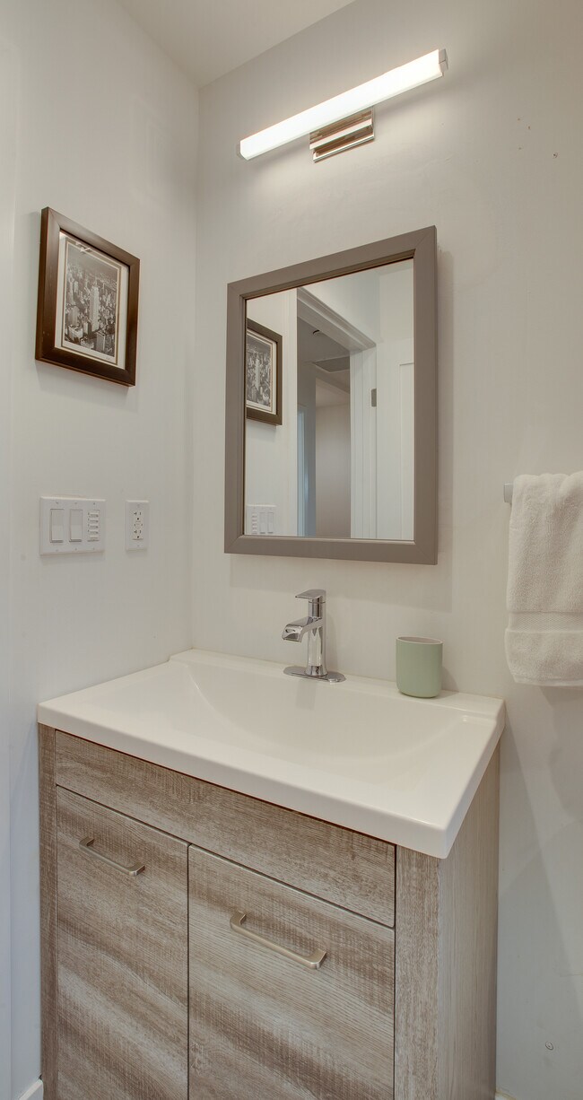 Building Photo - 12945 Welby Way