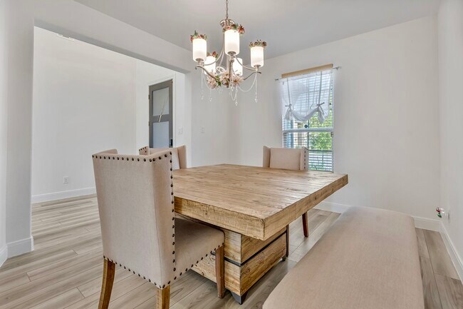 Building Photo - 17702 Sea Rosemary Ct