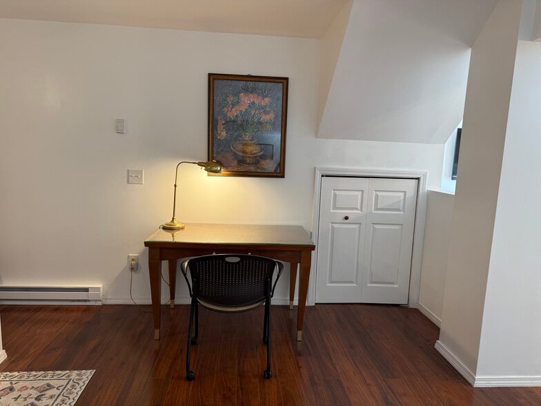 Building Photo - 452 Liberty Landing Dr