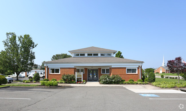 Building Photo - Clearfield Apartments