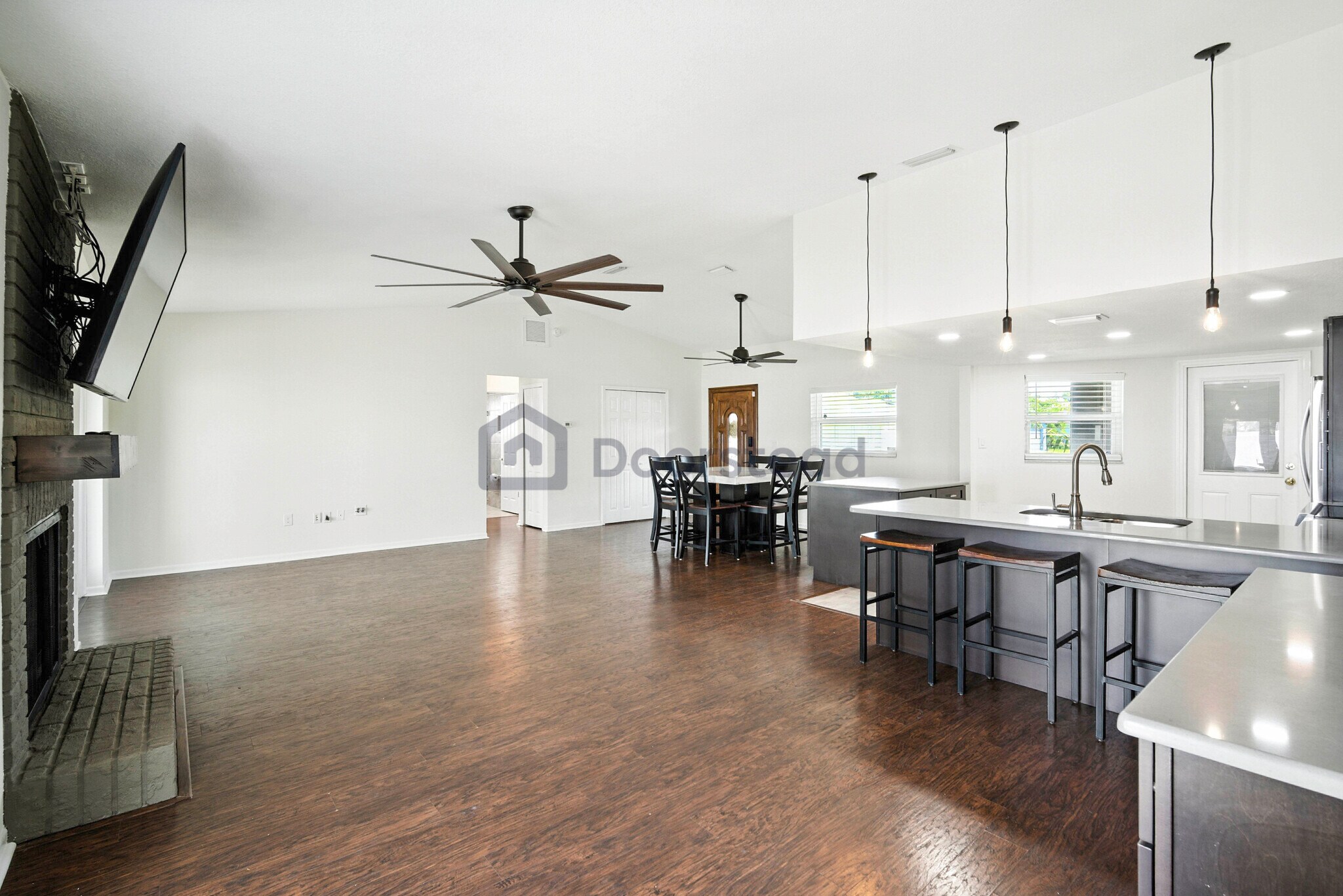Building Photo - 7892 Sundown Dr
