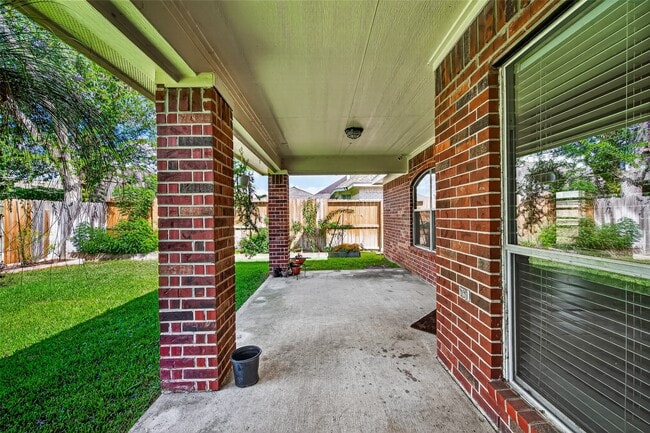 Building Photo - 4014 Shoreview Ln