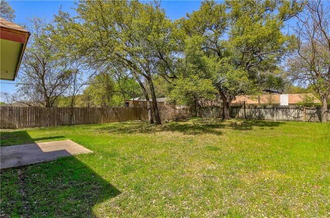 Building Photo - 4510 Abelia Dr