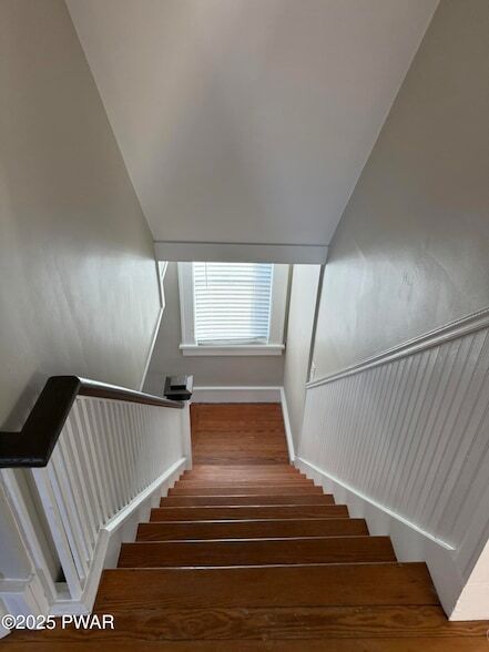 Building Photo - 341 Broad St