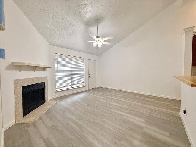 Building Photo - 3806 Westheimer Pl Dr