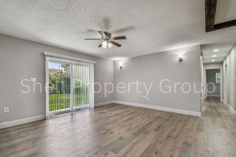 Building Photo - 16901 Melba Ln