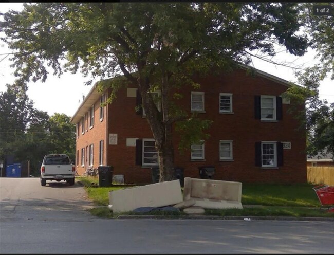 Building Photo - 1824 Augusta Dr