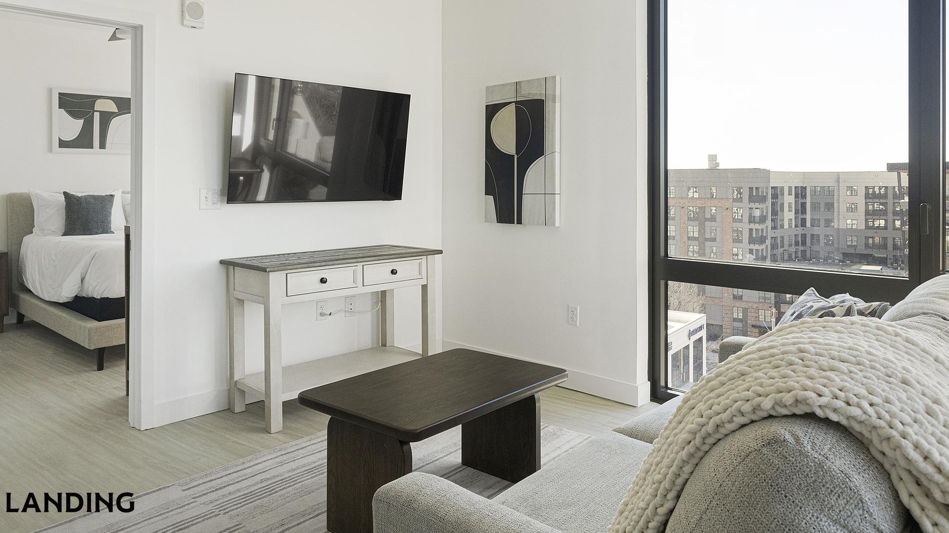 Building Photo - 1007 S Mint St