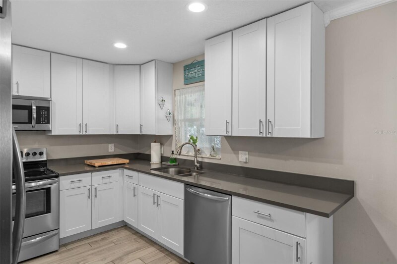 Building Photo - 113 Cranbrooke Dr