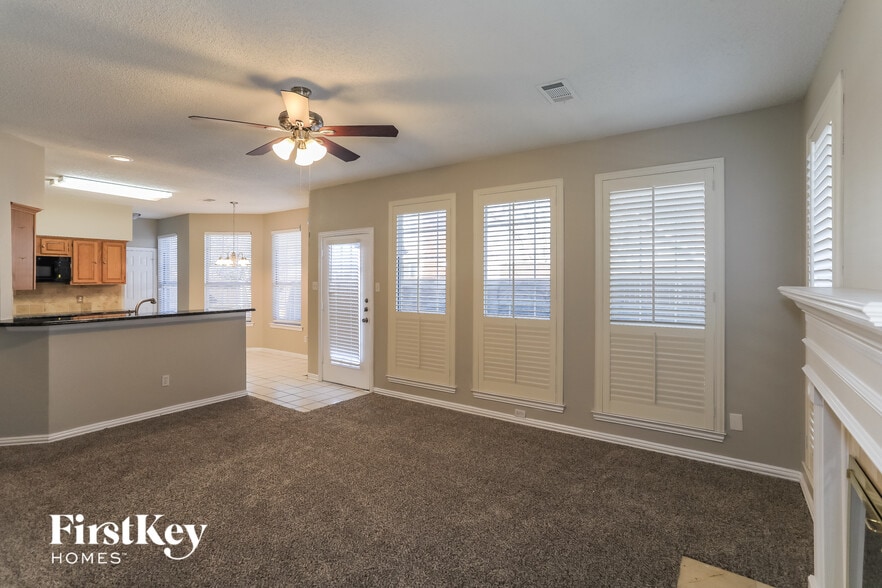 Building Photo - 311 Riverwalk Ln