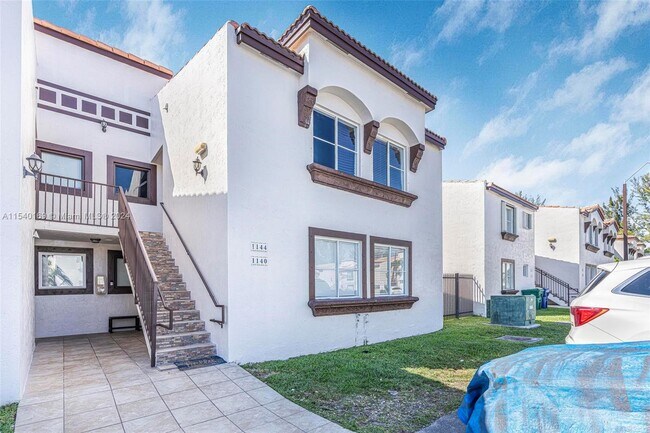 Primary Photo - 1144 NW 125th Path