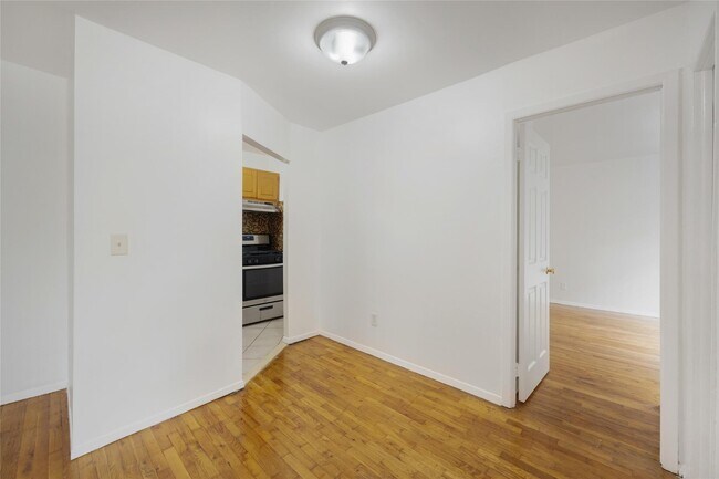 Building Photo - 31 Fero St