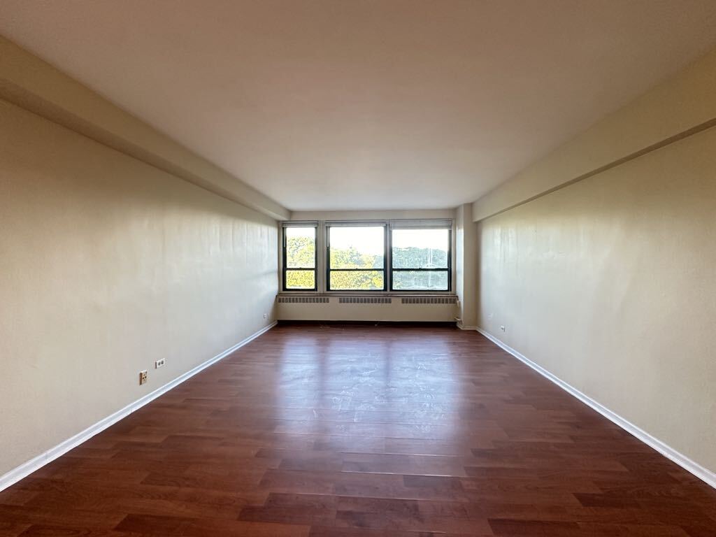 Building Photo - 4180 N Marine Dr