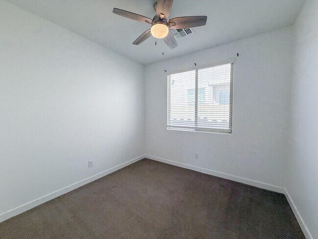 Building Photo - 3811 S 64th Dr